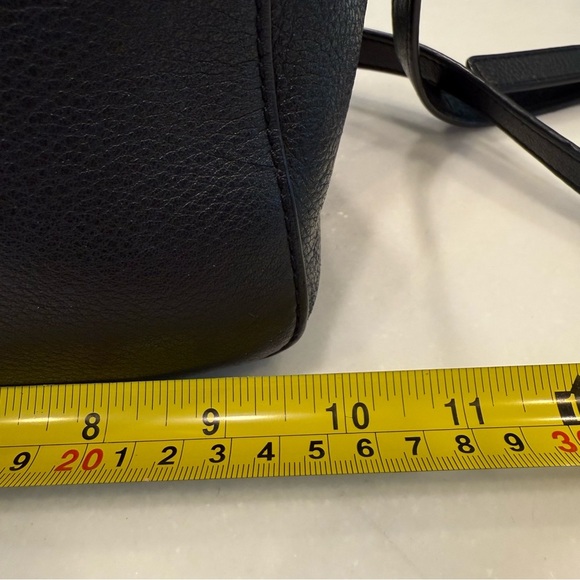 Tory Burch Robinson Black Pebbled Leather Tote  Double Zip Handbag/crossbody - Picture 9 of 16